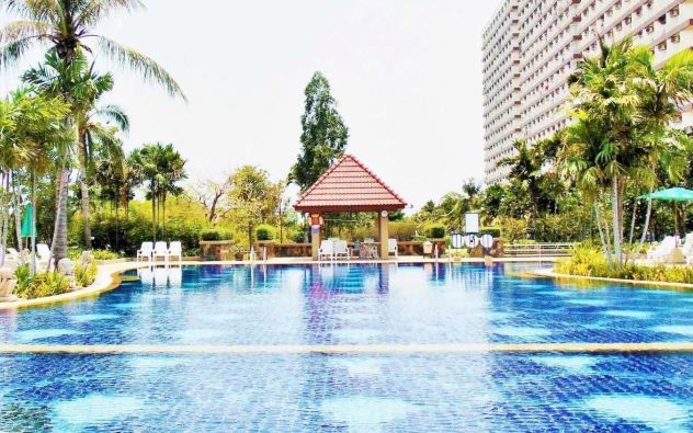 Jomtien Beach Condo Building S1 