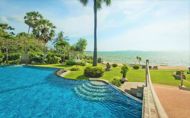 The Palm Wongamat Beach Condo 